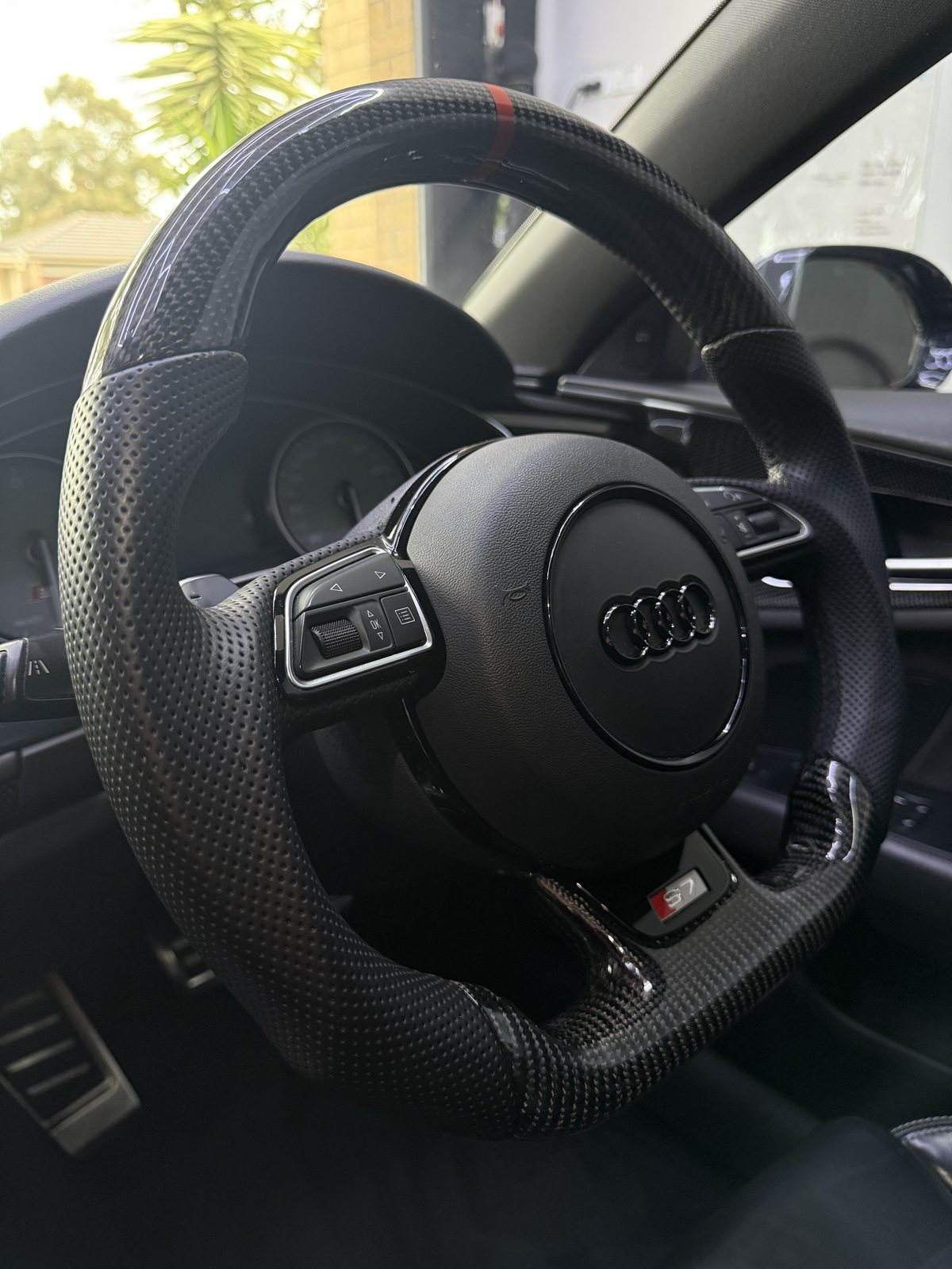 Audi S7 steering wheel and dash detailed