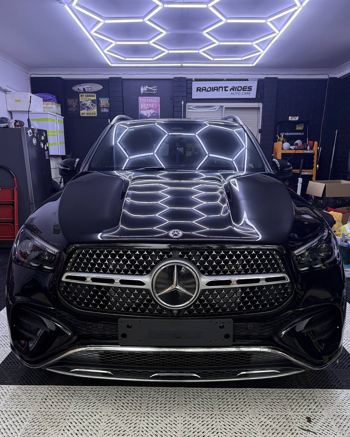 Mercedes-Benz GLE 300d under the studio lights